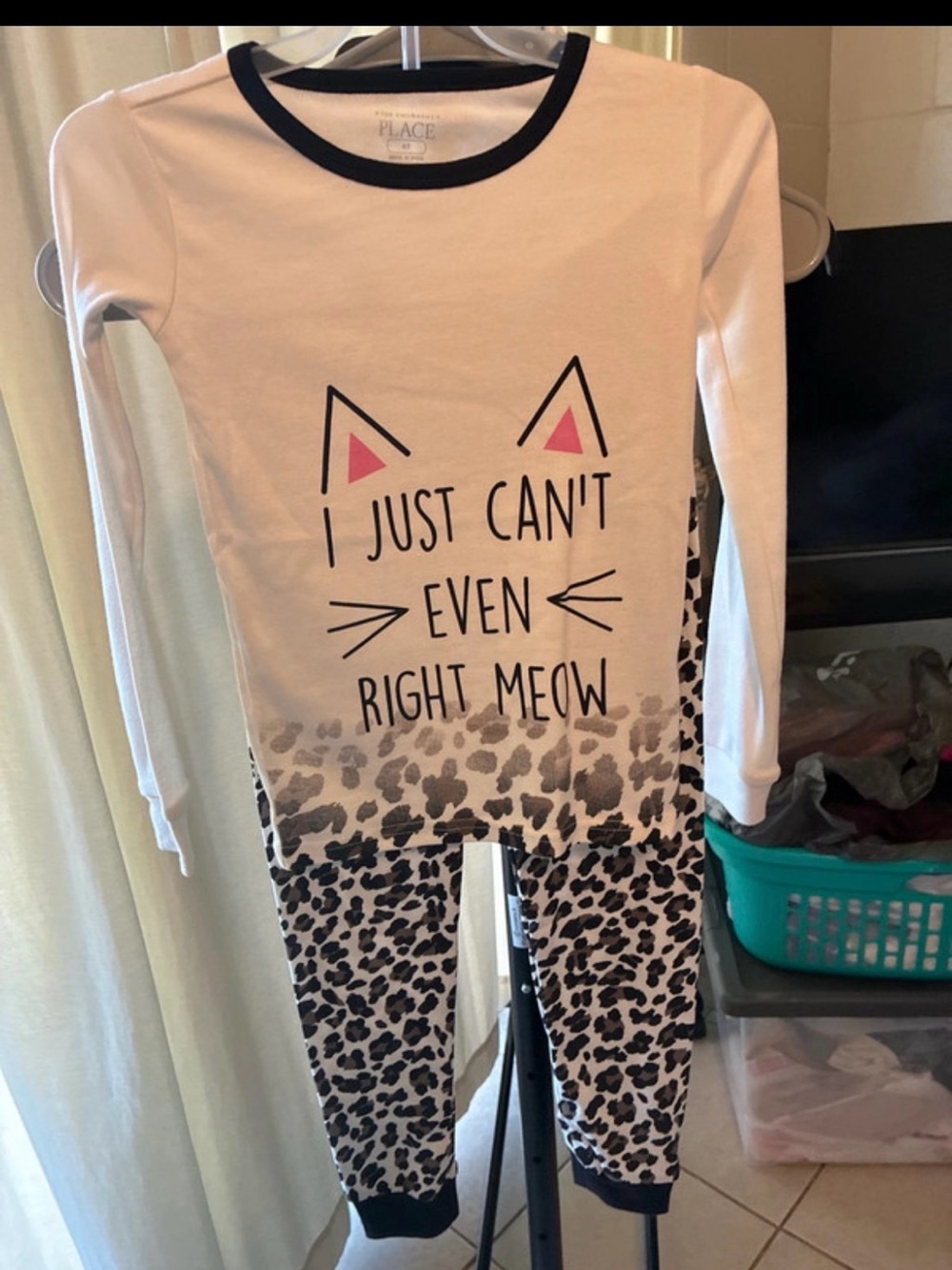 The Children's Place White and Pink Cat Graphic Leopard-Print Pajama Set